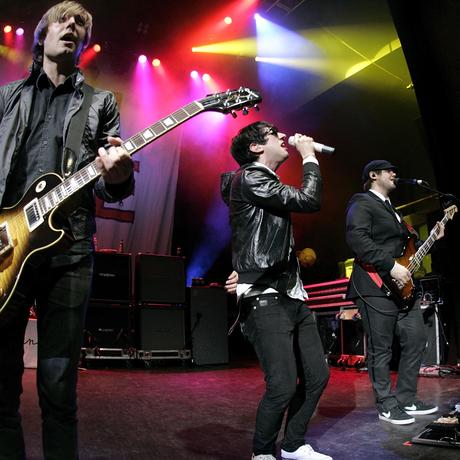 Delilah vs. Juliet with Plain White Ts and We The Kings (18+ Event)