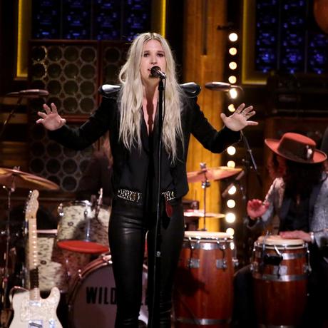 Natalie Bergman (21+ Event)